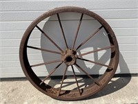 Metal wagon wheel