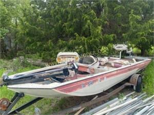 Crestliner Aluminum Bottom Boat w/Johnson 48