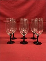 (25 )Black Stemmed Wine Glasses