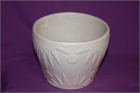 Mid Century pottery 6.5" planter white