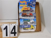 4 Hot Wheels Car Hauler Includes Super Bubble