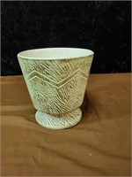 McCoy wood grain planter approx 6 inches tall