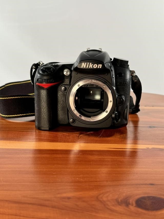 Nikon D7000 Camera and Attachments