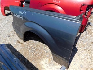 2011 Ford F150 Right rear quarter panel, 6ft