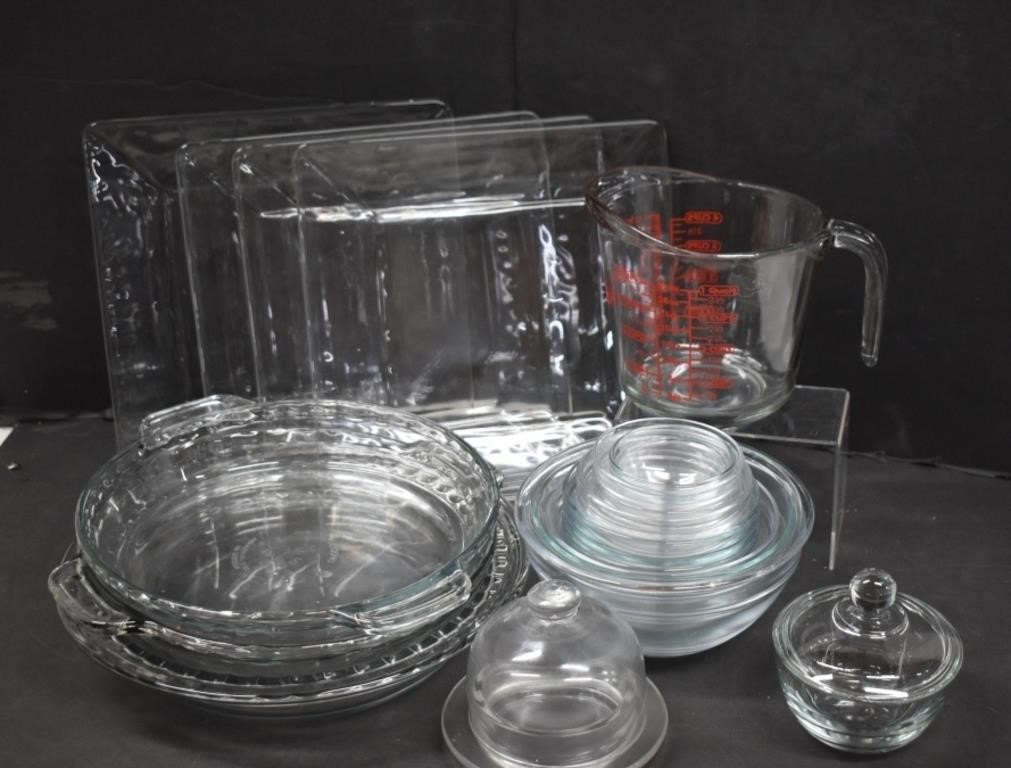 Pyrex and Anchor Hockling Cookware, Plates
