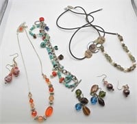 EARTHY TONE JEWELRY LOT - (3) NECKLACES