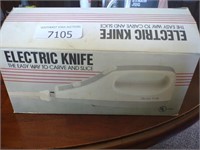 Electric Knife no blades/used