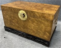 Chinoiserie Lift Top Blanket Chest