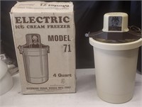 Electric 4 Quart Ice Cream Freezer