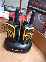 walkie talkies with charger
