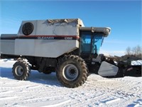 1998 C62 Gleaner combine,