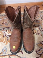 Size 9d Ariat boots