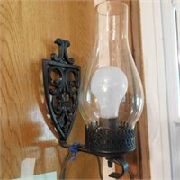 Iron trivet electric wall lamp w/ glass chimney