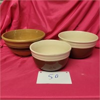 mixing bowls