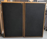 Pair of MTX speakers 28"x16"x11" bidding on 1x2