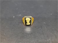 VTG BAKELITE RING WITH MILITARY PICTURE SZ 6.5