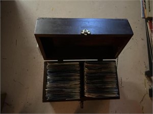 Wood box of 45 records (special press educational)
