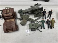 GI JOE MISC. PARTS & 5 - 1981 SGT ROCK REMCO MEN