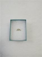 2.68g gold ring w/ pearl
