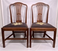 Pr. Chippendale side chairs, mahogany, pierced