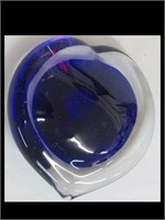 HEART SHAPE GLASS PAPER WEIGHT