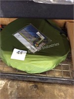 1 LOT CAMPING PRIVACY SHELTER