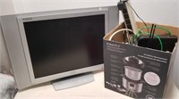 Flat TV (no power cord) & Box Misc Electronics