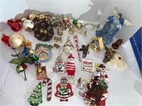 Lot of vintage Christmas Ornaments