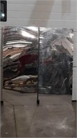Pair of mirrored plexiglass panels fit in the