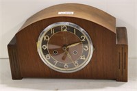 MANTEL CLOCK