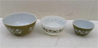 * (3) Pcs Vtg Pyrex Mixing Bowls