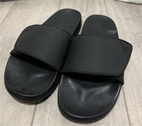 Bench Men’s Comfort Slide Size 8 *pre-owned