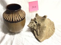 Decor pieces; pottery vase & conch shell