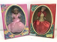 2 Vanna holiday edition dolls in box. Mother’s