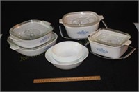 (4) Corning Ware w/ Lid & Stands, (1) Corelle