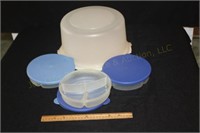 Plastic Cake Taker & (3) Divided Containers w/
