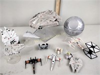 Star wars ship figurines, great condition