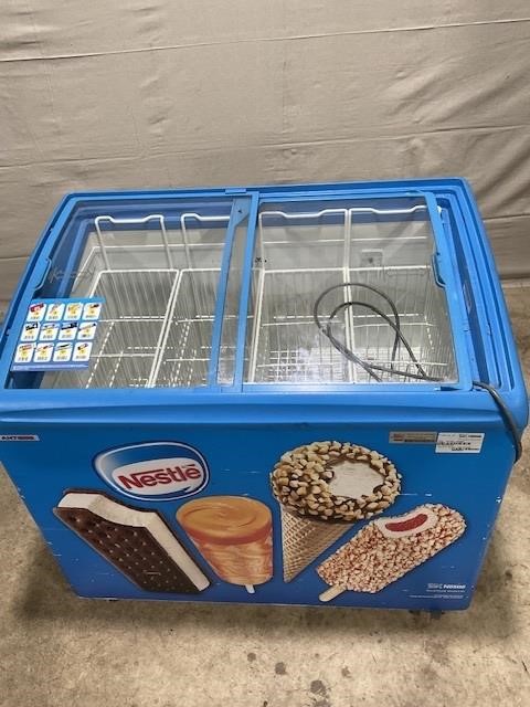 Ice cream freezer