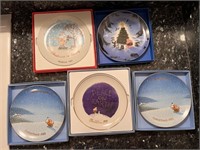 Vintage Ziggy & Christmas Collector Plates
