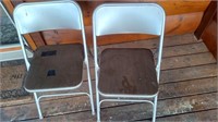 2 Folding Chairs