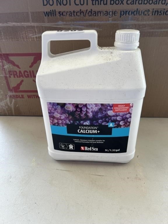 1-Gallon Saltwater Fish Tank Calcium
