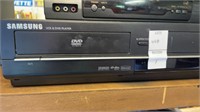 Samsung -VCR & DVD player
