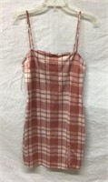 R2) JUNIORS SIZE LARGE DRESS