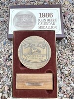 1986 John Deere Desk Calendar Medallion