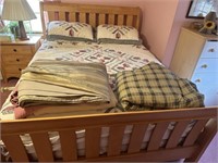 3pc Queen Sleigh Bed Bedroom Set