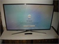 42 inch Samsung Smart Flat TV w/remote