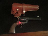 Daisy BB Gun W/Hunter Gun Holster