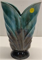 Beautiful Blue Mountain Pottery Vase
