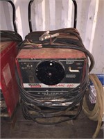 Lincoln Electric Idealarc 250 Portable Welder