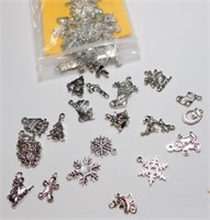 New 100 Piece Charm Set